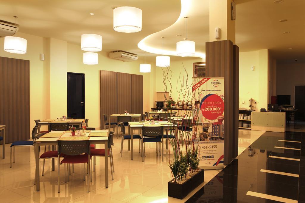 Cordela Hotel Medan Exterior photo