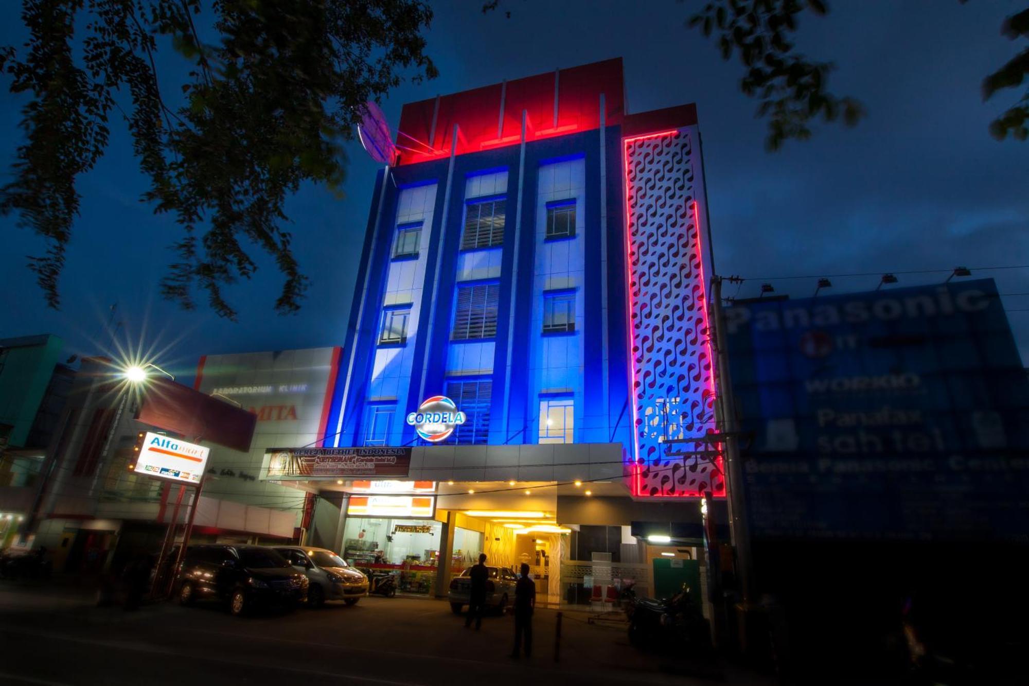 Cordela Hotel Medan Exterior photo